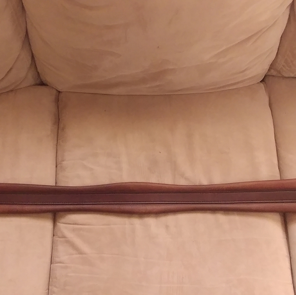 Tory Leather, english girth, 48, good condition